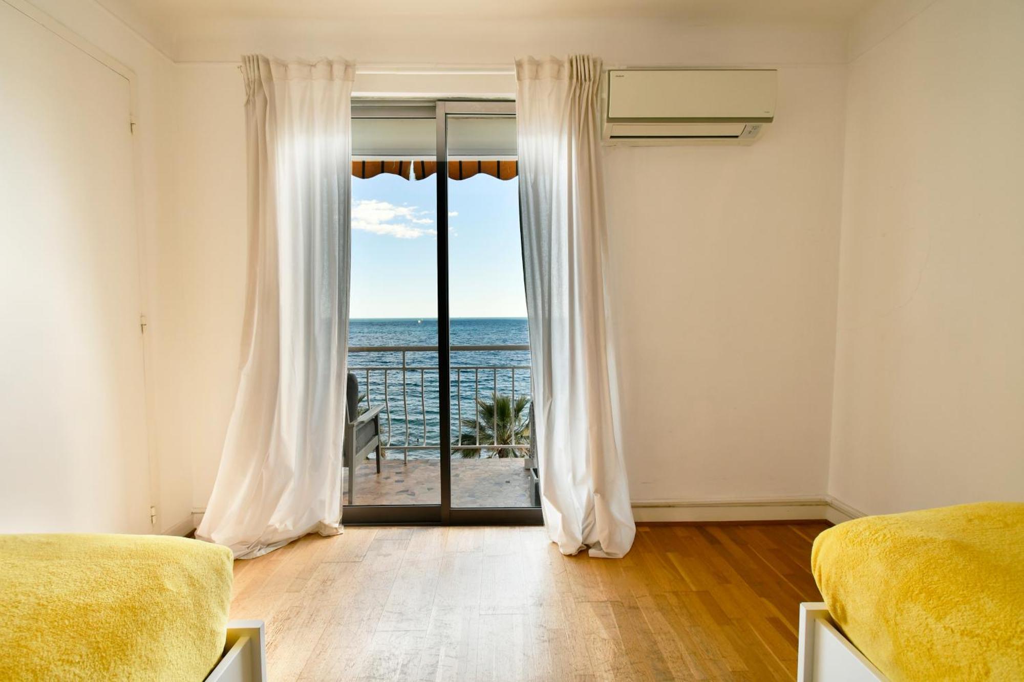 Plage Du Midi- Vue Sur Mer Standing Presta Cannes Eksteriør billede