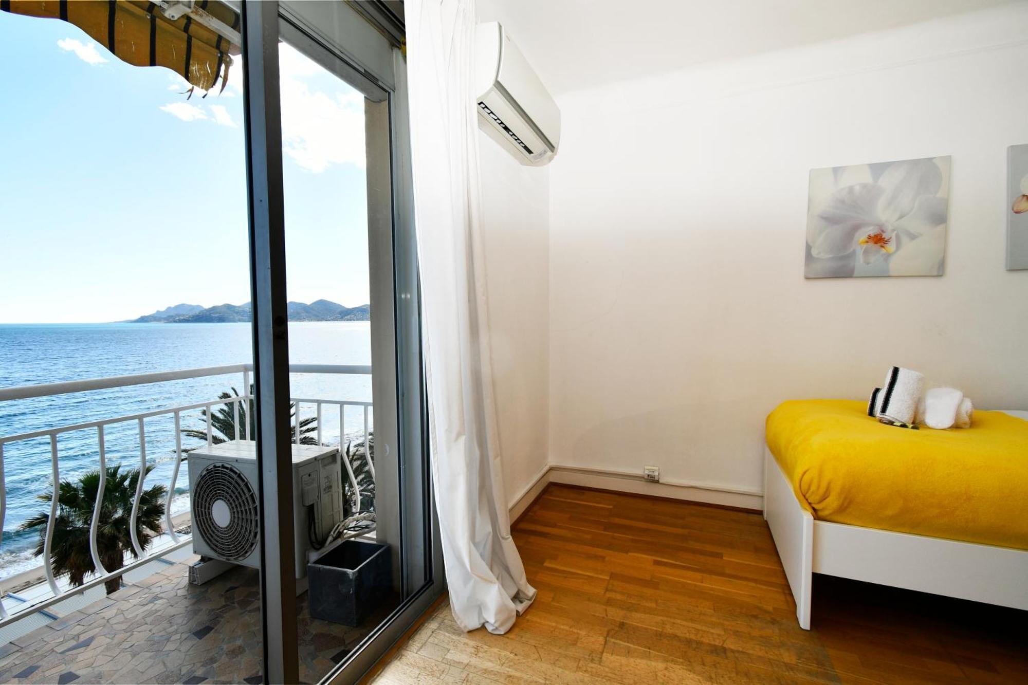Plage Du Midi- Vue Sur Mer Standing Presta Cannes Eksteriør billede